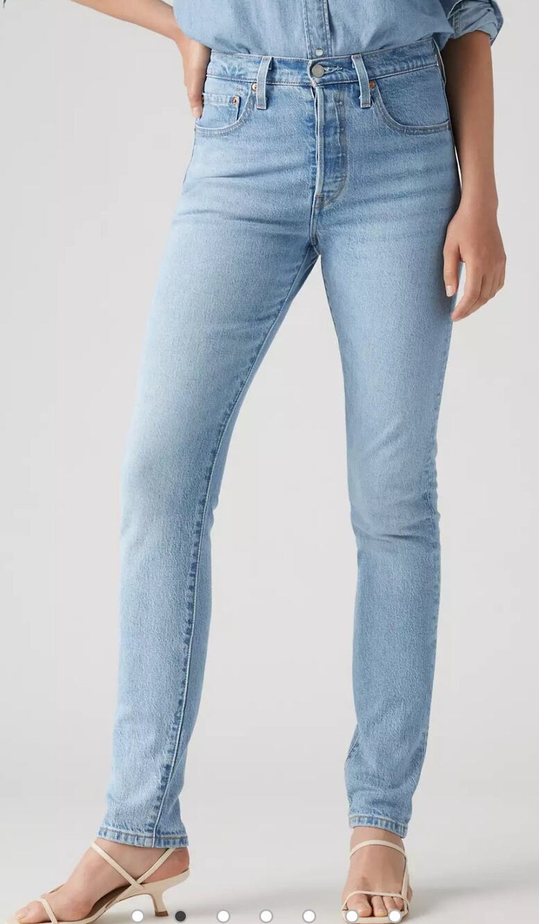 Levi’s 501 Skinny Jeans Button Fly Light Wash Denim Basic Staple Size 23